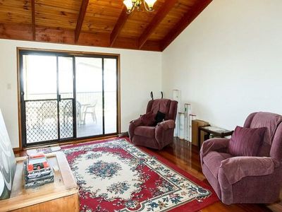 2 Tradewind Close, River Heads