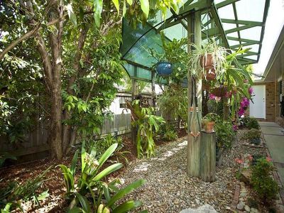 1A Mindona Street, Wishart