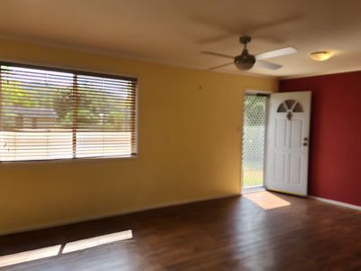 10 Burns Street, Fernvale