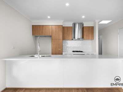 5 Gudali Walk, Clyde North