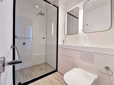 2210 / 462 Elizabeth Street, Melbourne