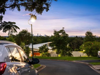 6 Demby Crescent, Wakerley