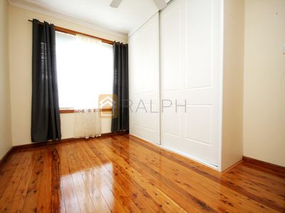 13 Surrey Avenue, Georges Hall