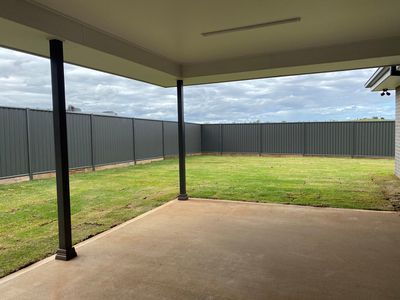 6 Bayou Avenue, Dubbo