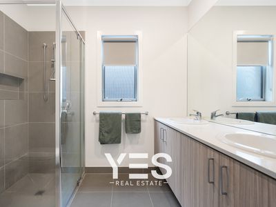 8 Citron Way, Clyde