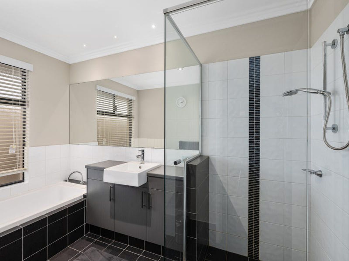 1 Kinsale Parkway, Canning Vale