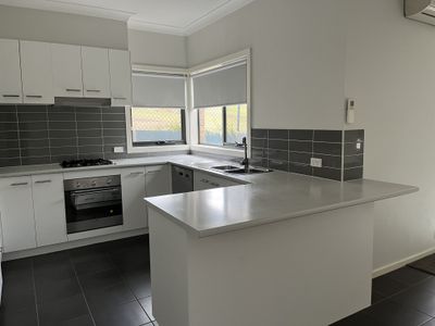 2 / 18 Elcho Street, Newtown