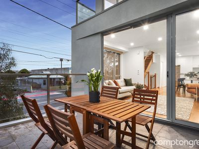 3 / 240 Hyde Street, Yarraville