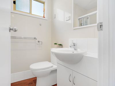 2 / 140-146 Windang Road, Windang