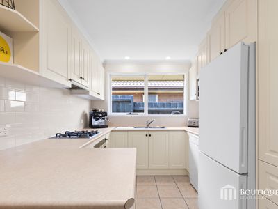 7 Crouch Court, Dandenong North