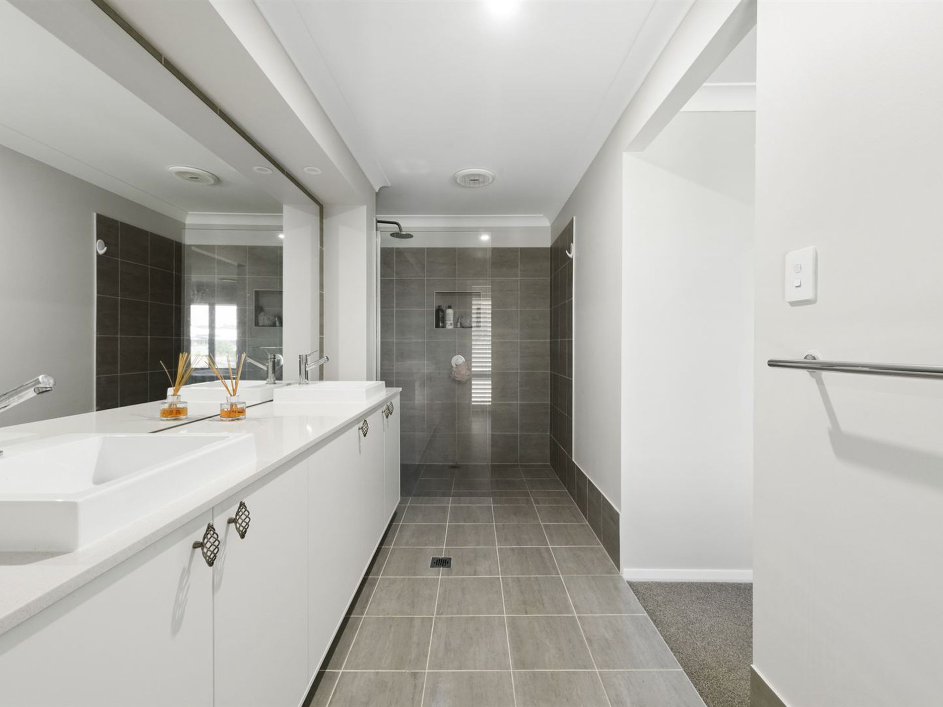 14 Amaroo Drive, Narrawallee