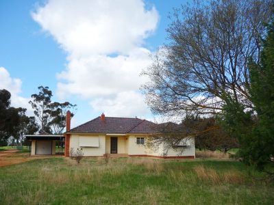 Maloney's Road, Burrumbuttock