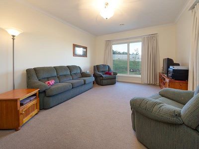 19 BREWER DRIVE, Wodonga