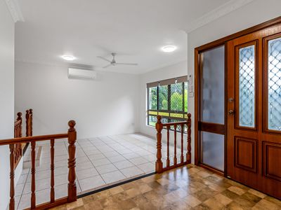 6 Falcon Street, Bayview Heights