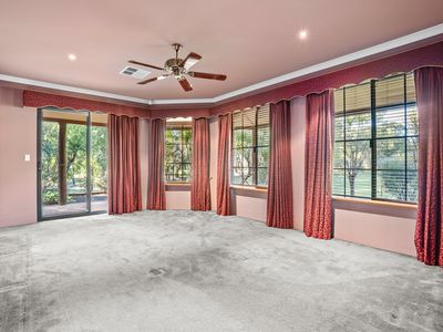 64 Egerton Drive, Serpentine