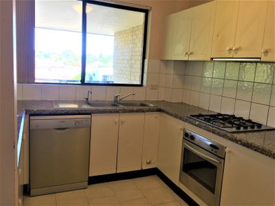 9 / 37-43 Good St, Westmead