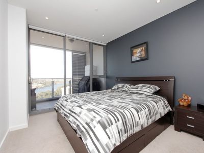 1606 / 96 Bow River Crescent, Burswood