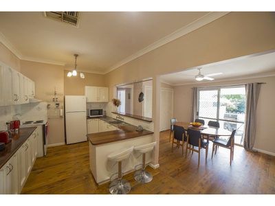 16 Strickland Street, Dubbo