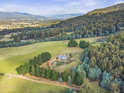 101 Bennetts Road, Mountain River