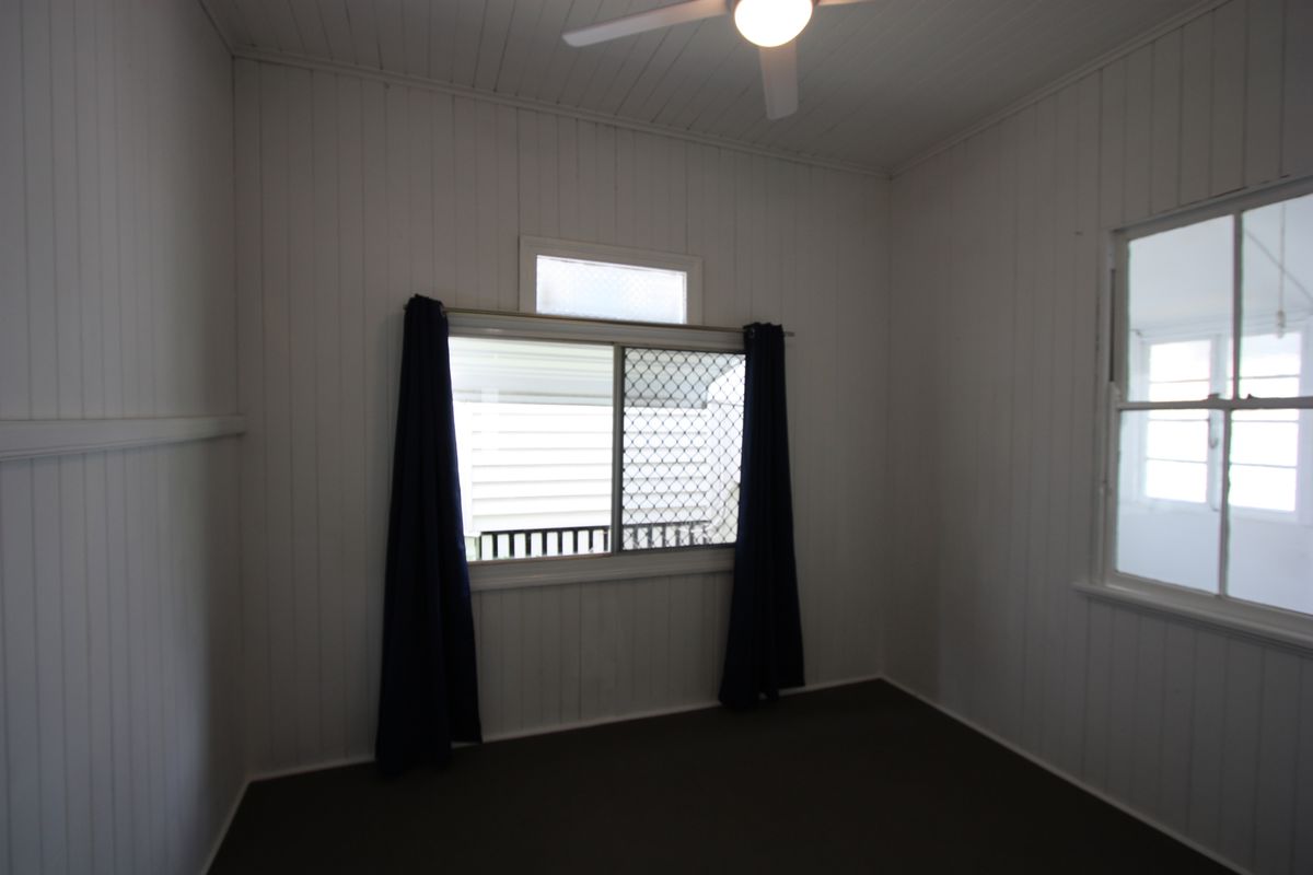 11 Egbert Street, West End