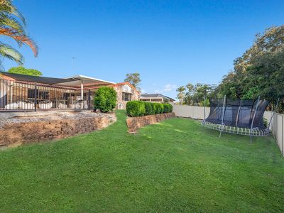 22 Cootharaba Drive, Helensvale