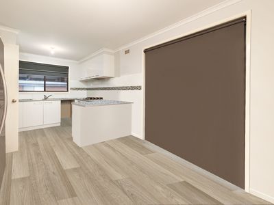 7 ROBERT CRESCENT, Wodonga