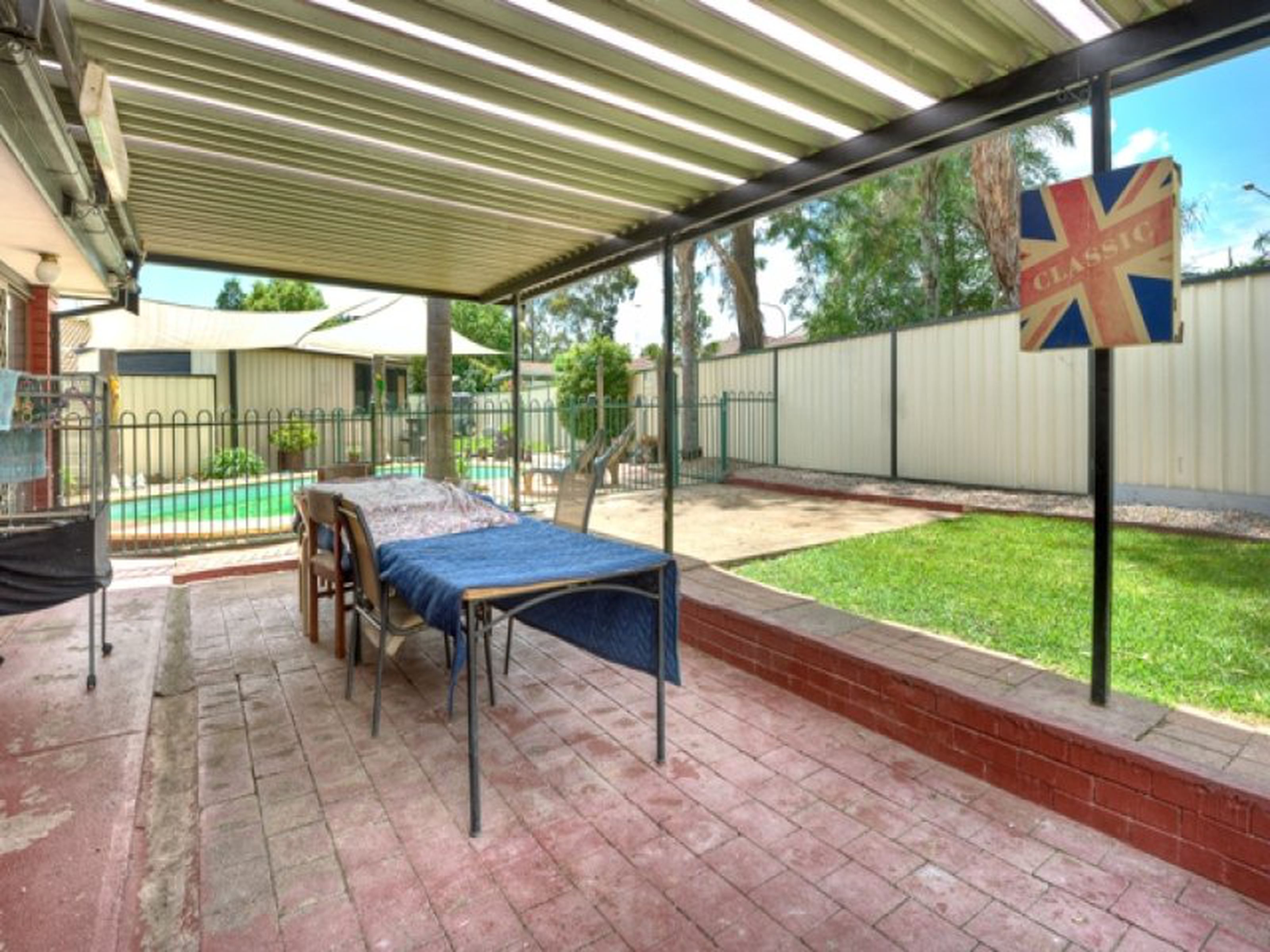 13 Piper Close, KINGSWOOD