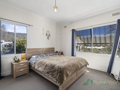 24 Kiewa Crescent, Mount Beauty