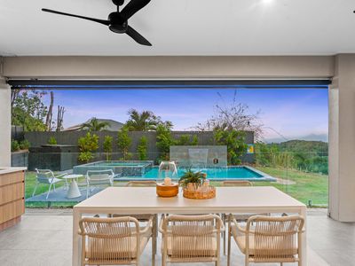 50-52 East Parkridge Drive, Brinsmead