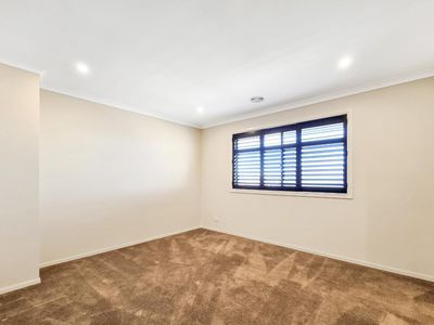 54 Amsterdam Avenue, Tarneit