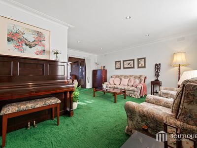 9 Hillside Avenue, Dandenong North