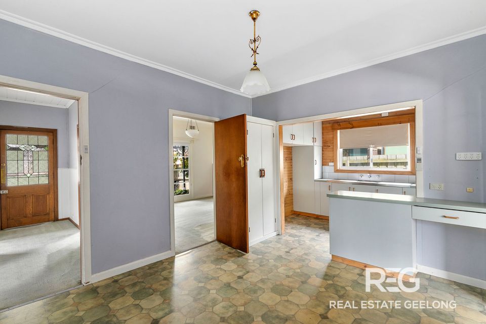 39 Dorothy Avenue, Belmont