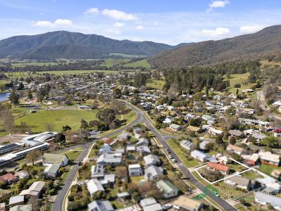 24 Kiewa Crescent, Mount Beauty