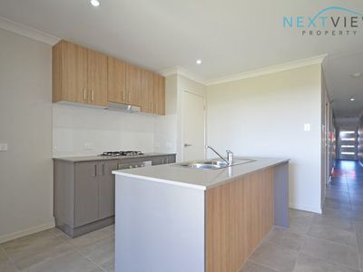 8 Yellena Road, Fletcher