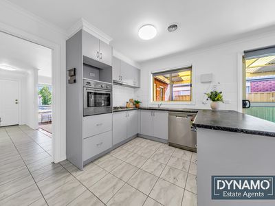15 Bathurst Close, Craigieburn