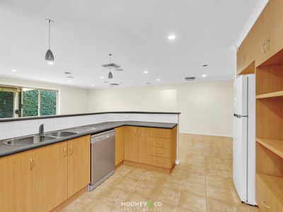 54 Ferndown Drive, Cranbourne