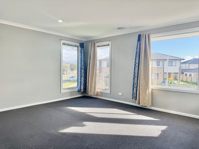 2 Semolina Street, Manor Lakes