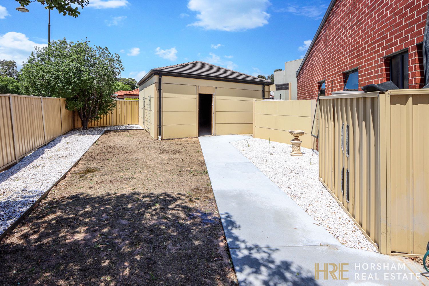 1 Rushbrook Close, Horsham
