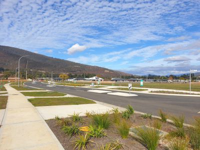 Kings Grove Estate Sale Street, Huonville