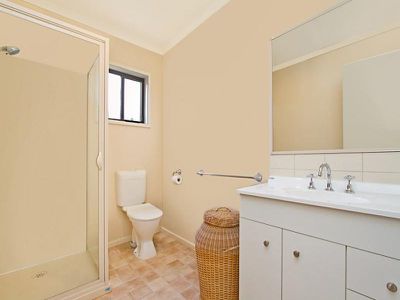 101 Crusoe Road, Kangaroo Flat