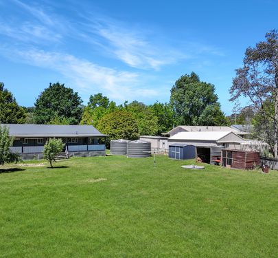 8 Seymour Street, Majors Creek
