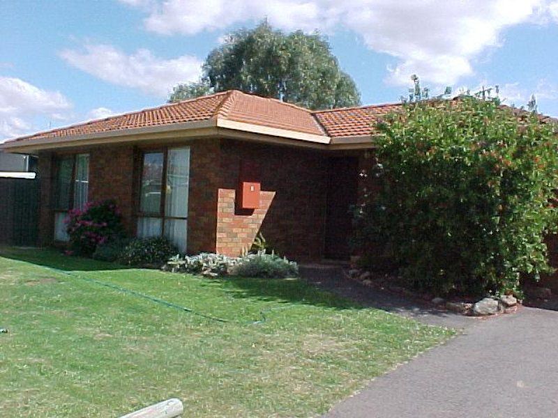 3 / 11 Club Court, Mansfield