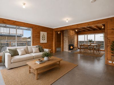 8 Fourth Avenue, Dodges Ferry