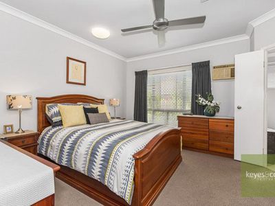 10 Riovista Way, Kirwan