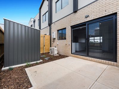 14 Kimzy Circuit, Werribee