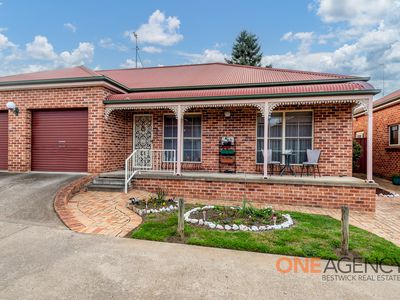 2 / 84 Lambert Street, Bathurst