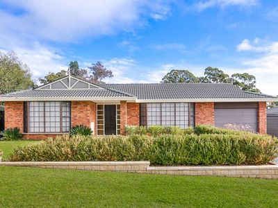 7 Warrina Road, Bradbury