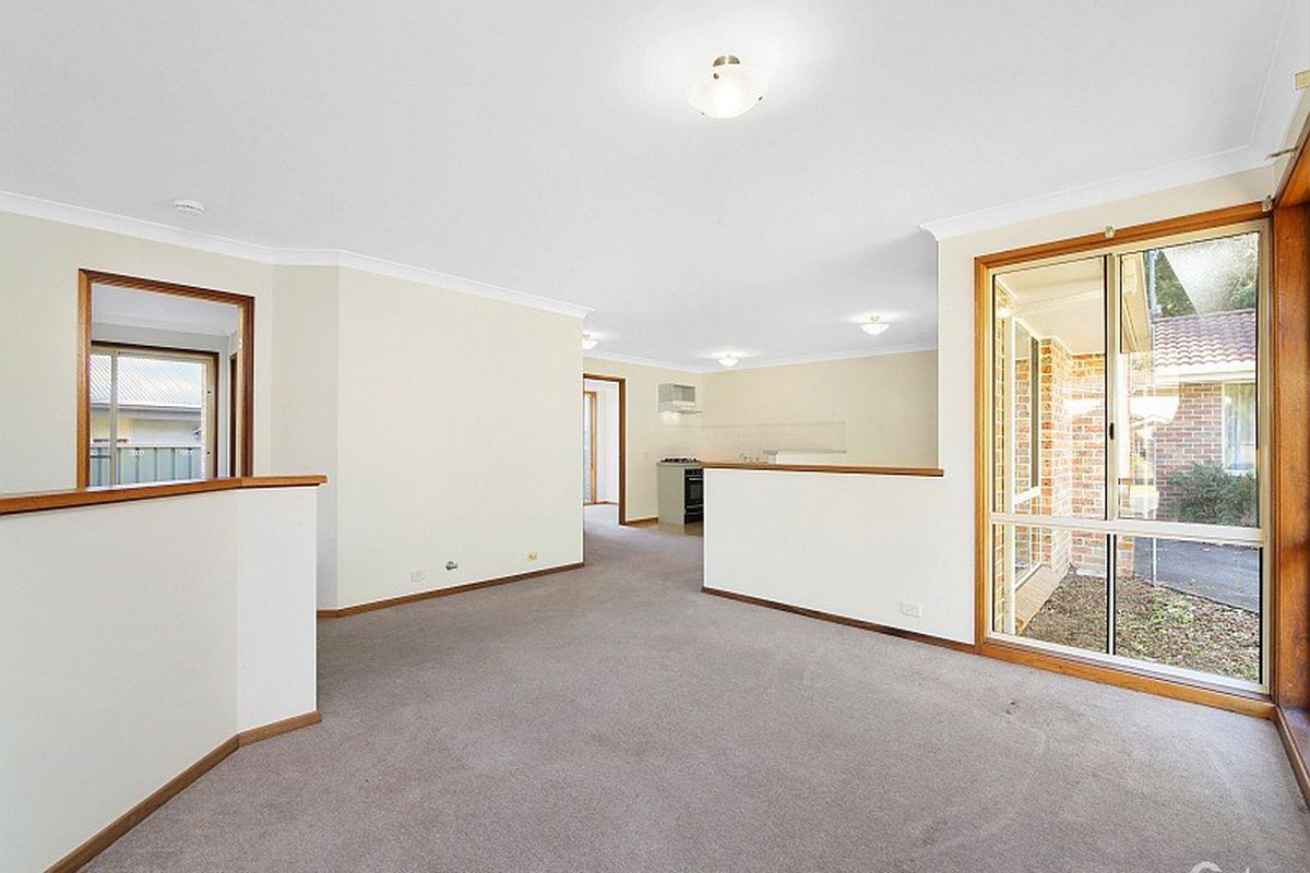 14 Ferntree Close, Wyoming