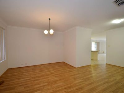 2 Barrul Place, Thornlie