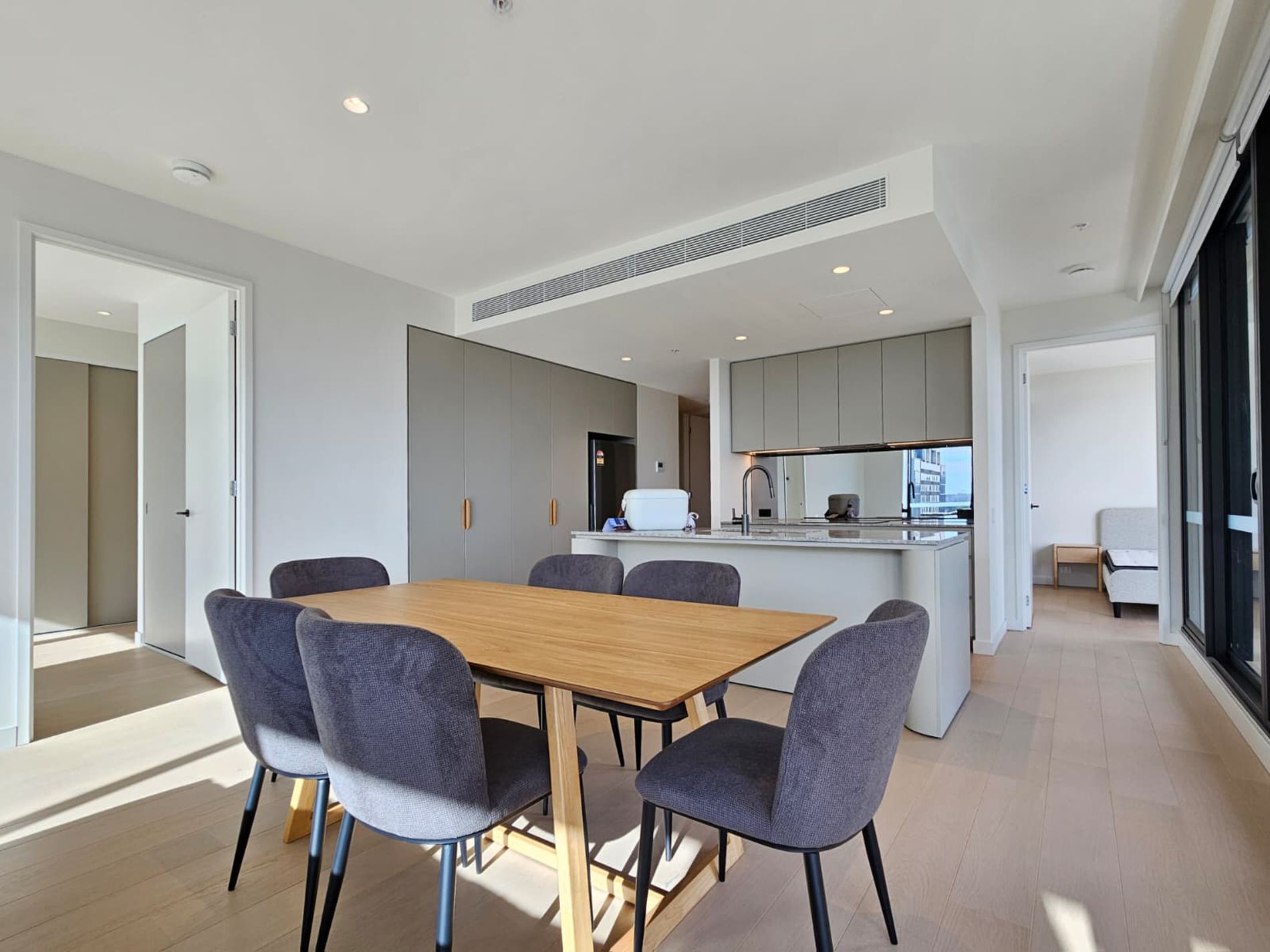 1102 / 8 Louise Street, Melbourne